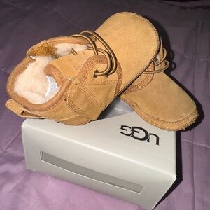 Ugg neumel baby boot. Tan 12-18 mos